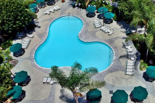 Holiday Inn Anaheim zwembad